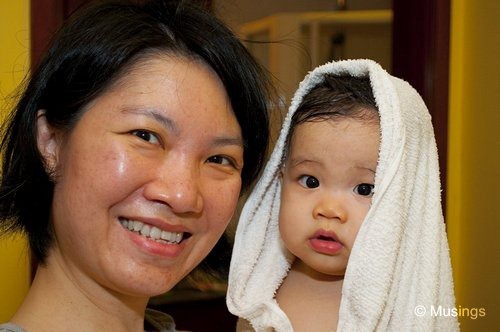 blog-2010-hannah-DSC_8051-bathtime