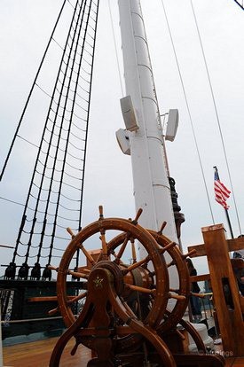 blog-2010-boston-DSC_8466-freedomTrail-USSConstitution