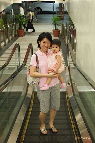 blog-2010-hannah-OLYP1345-hougangmall