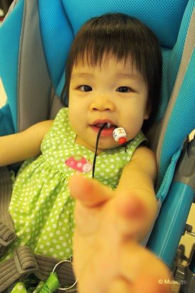 blog-2010-hannah-OLYP2337-HougangMall-flickr