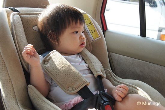 blog-2010-hannah-OLYP2414-carseat-flickr