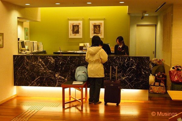 blog-2010-japan-OLYP5437-osaka-lutheran-hotel