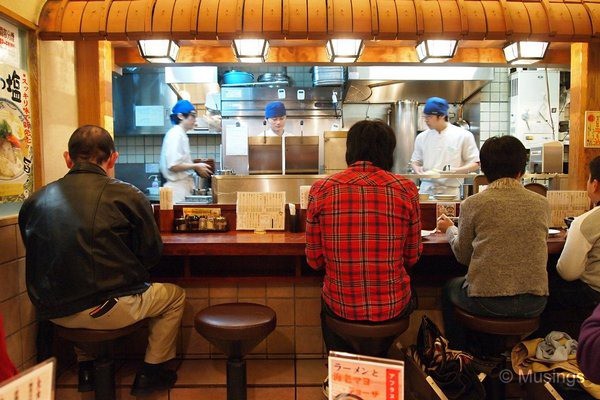 blog-2010-japan-OLYP5506-osaka-kotan-ramen-lunch