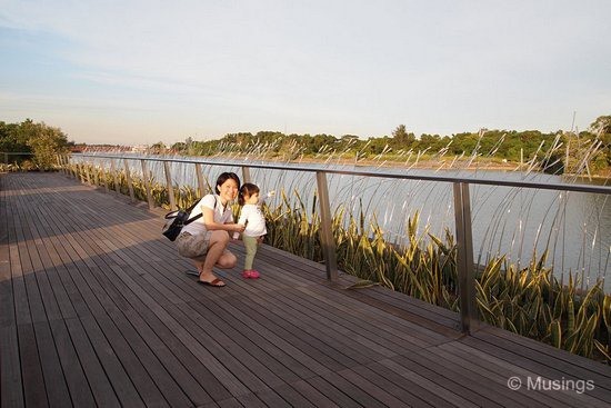 blog-2011-hannah-OLYP6080-punggol-flickr