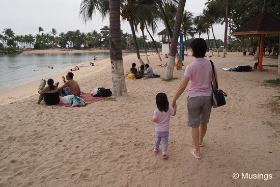 blog-2011-sentosa-OLYP1113-palawanbeach