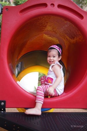 blog-2011-hannah-OLYP3167-playground-flickr