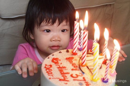 blog-2011-hannah-OLYP3695-ling-birthday