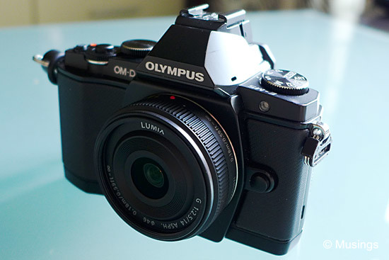 The ultra small compact pancake lens returns a sleep profile to the E-M5.