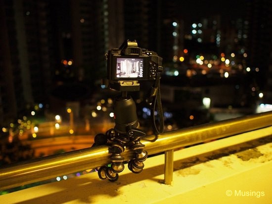 The GorillaPod Focus and the E-M5. It was very hard to secure the Focus steadily. I was very nervous leaving the E-M5 un-held to take this shot of the tripod setup using the E-PL6!
