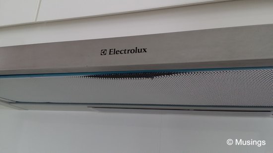 Found a new defect too. The wire gauze in our cooker hood was not properly fastened using a metal retaining bracket. Not a big issue, but annoying nonetheless. Marked it out as a defect too.