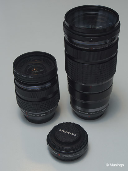 The two lenses sans hoods, with the 1.4X Teleconverter in the foreground.