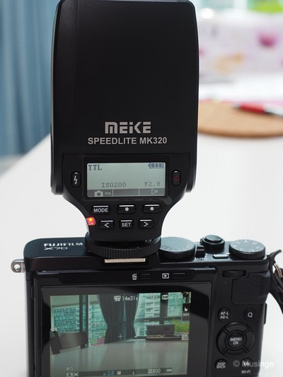 Very nifty LCD panel at the rear of the MK320. Pretty unusual inclusion for a flashgun at this price point.