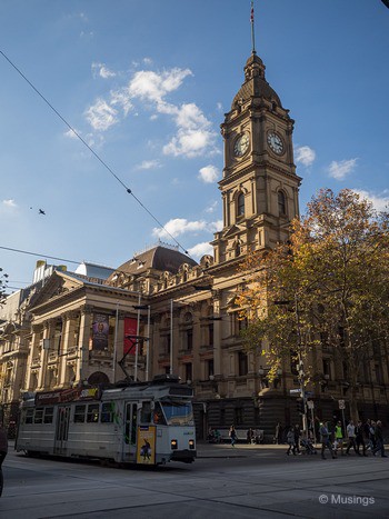 Melbourne Town Hall. There are tours inside it that we gave a miss this time round, as I'd already been inside before (the Grand Finals of the Australasian Debates were held inside it 21 years ago). 
