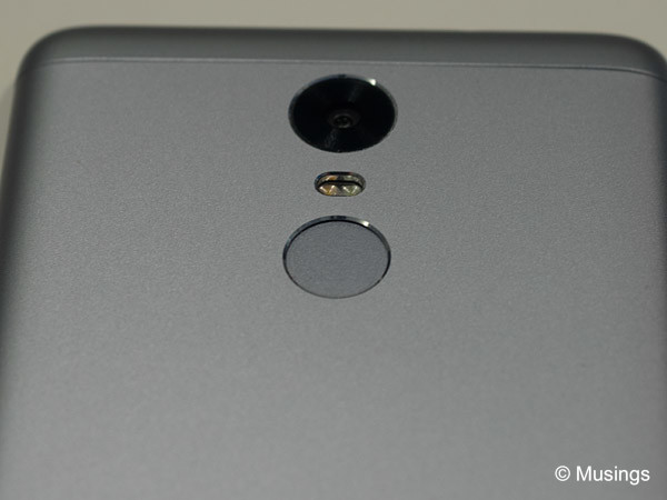 Whatever mojo Xiaomi did do their Note 3's thumbprint scanner, it's working great!