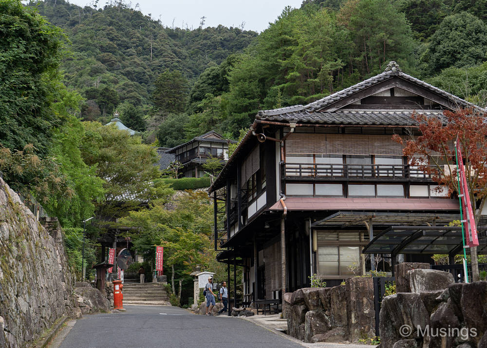 11 Days in Chūgoku & Kyushu – Day 06 – Itsukushima – Musings